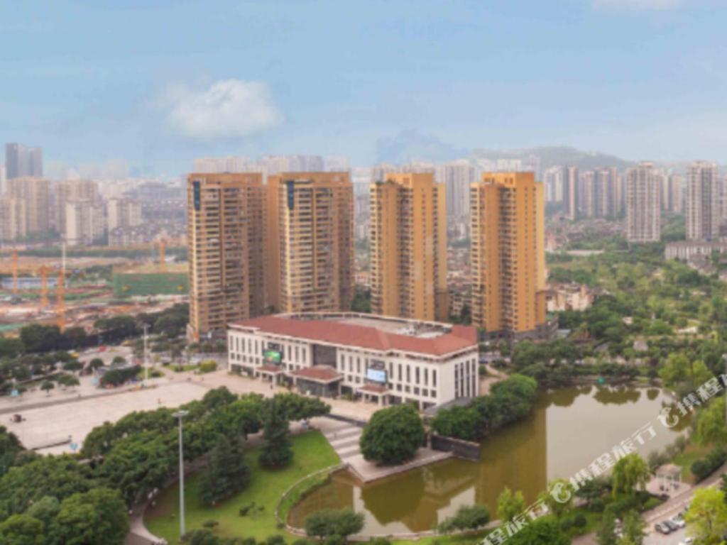 Chongqing Huachen International Hotel Exterior foto