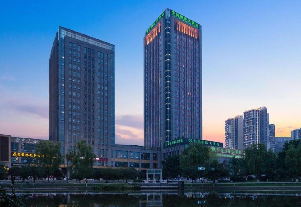Chongqing Huachen International Hotel Exterior foto