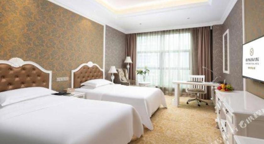 Chongqing Huachen International Hotel Exterior foto